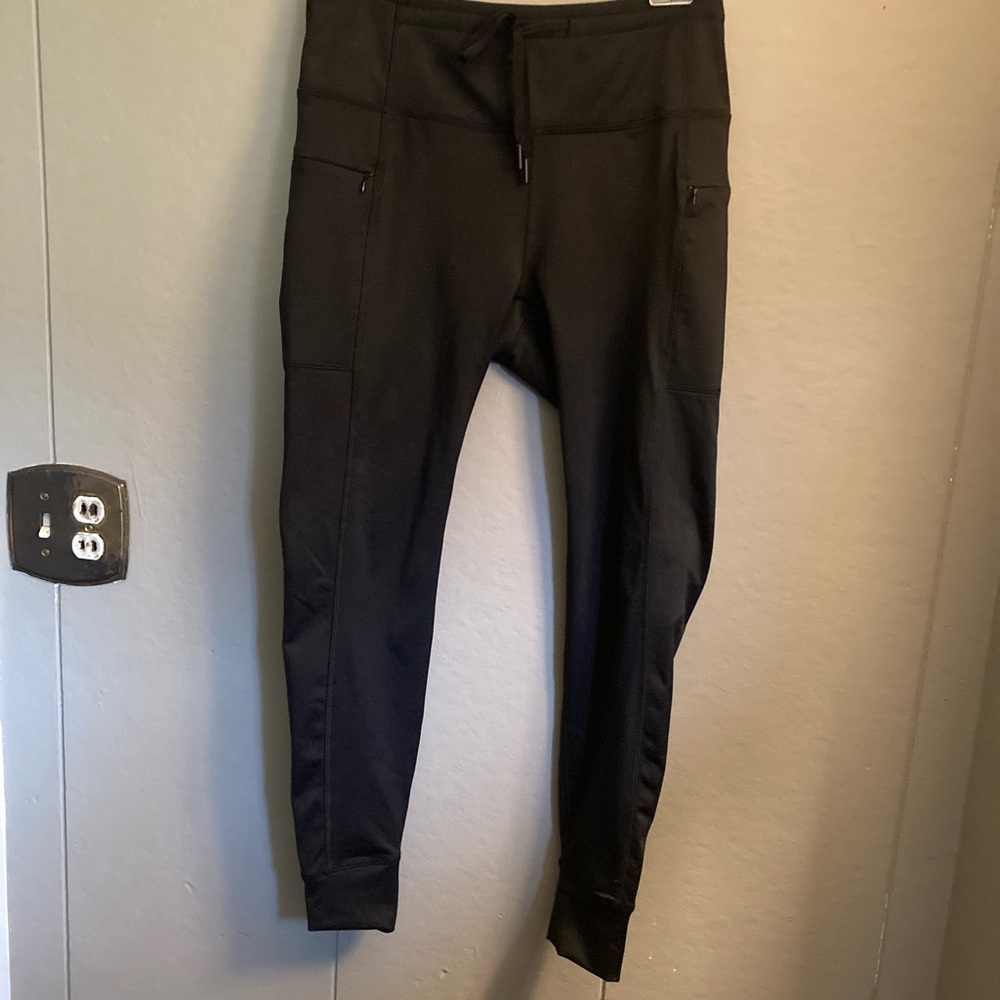 Hind Black lined leggings